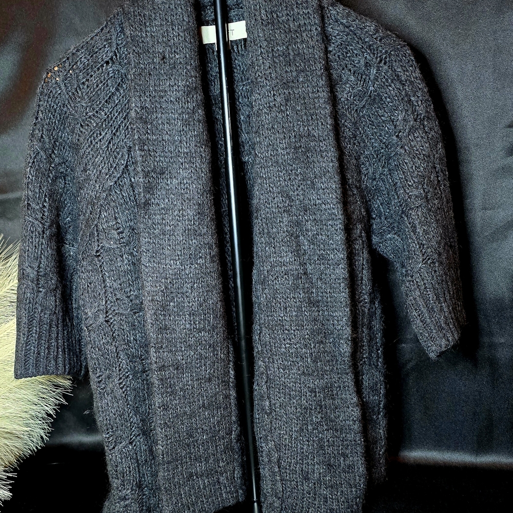 Women's Gray Sweater - Picture 1 of 4